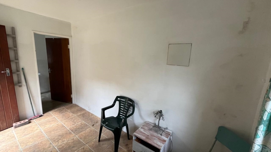 6 Bedroom Property for Sale in Oyster Bay Eastern Cape